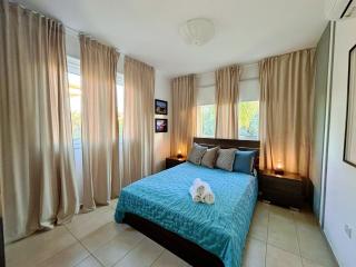 Domino Blue Apartment - 4