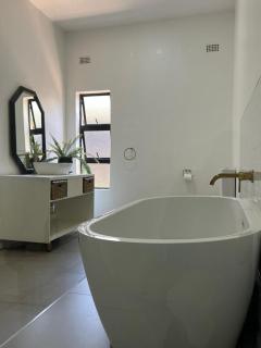 Orange Wellness Club - 9