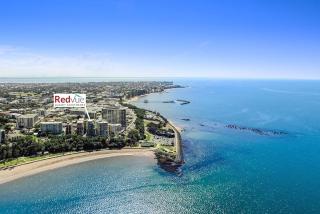 Redcliffe 3-Bedroom Waterfront Penthouse - 9