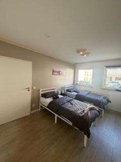 Zentrale Personalwohnung mit Top-Ausstattung in Wernau - 8