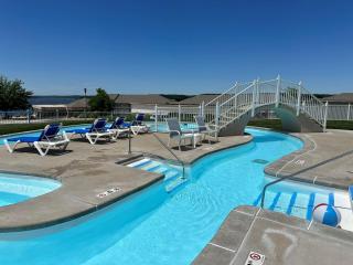 Lakeside Paradise at Lands' End - 6
