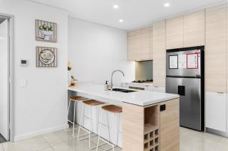Stunning Ocean View 2B2B Apt-Surfers Paradise - 8