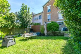 Stylish apartment & private garden - 15 min from La Défense - 25 m from central Paris - 2