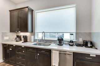 Urban Gem w/ Balcony! Near NRG Stadium & Downtown - 1