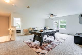 Pool Table & Patio! Group Hub, 4 Mi to SeaWorld - 8