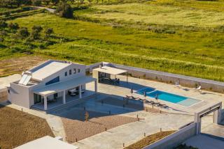 Villa Samantha - Private Pool, 3 Ensuite Bedrooms & Complete Privacy near Laganas, By TK Premium Stays - 8