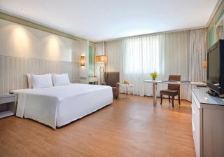 Windsor Plaza Hotel - 5