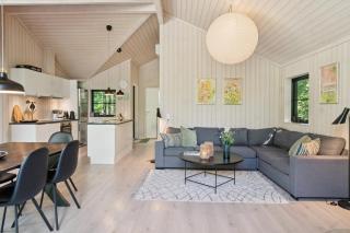 Large Holiday Home With Hot Tub By Vig Lyng - 8