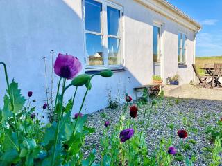 Lovely Summer House 450 Meters From The Sea - 5