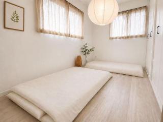 T A I S H O 大正 - Near Osaka Dome - Direct to Umeda & Shinsaibashi & Namba - 1