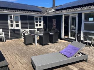Cozy Holiday Home Just 200 M From Beach - 6