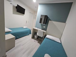 Hotel Chris - 8