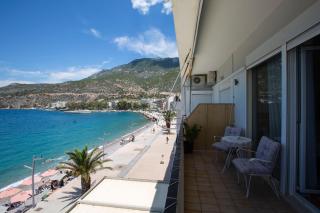 Alkyone Seafront Loutraki Apartment - 0