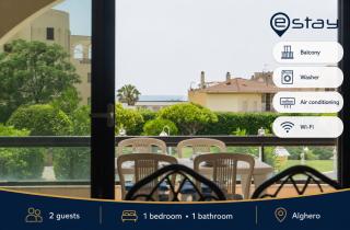 Charming Seaview Apartment - 0
