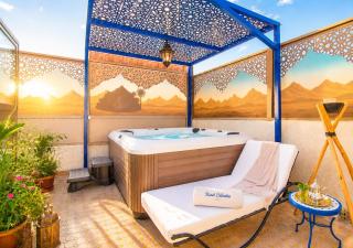 Riad Privatif - Rooftop Jacuzzi - Piscine - 8 Pers - 0