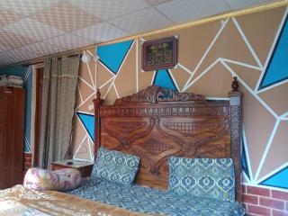 Cozy Private Suite near Expressway Scenic View - 6