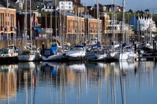 Captains Retreat - 2 Bed Apartment - Milford Haven - 7
