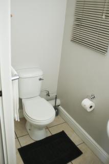 Gemutlich Guesthouse - 8