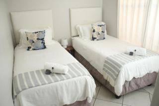 Gemutlich Guesthouse - 1