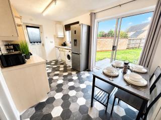 The Bromwich Townhouse - 4