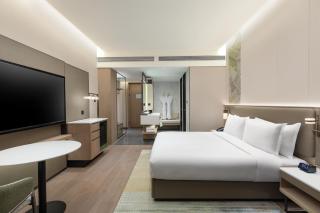 Holiday Inn Xianyang Shuangzhao Lake by IHG - 8