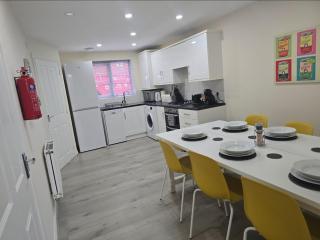 Nash Gardens Luxury Retreat - 1
