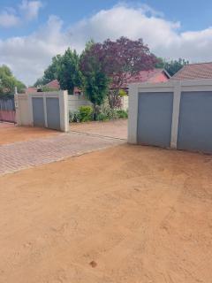 Mangena Legacy Guesthouse - 6