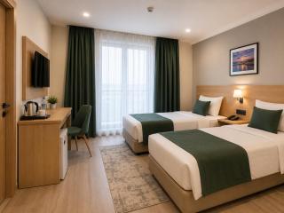 Luxury Plaza Hotel - 8