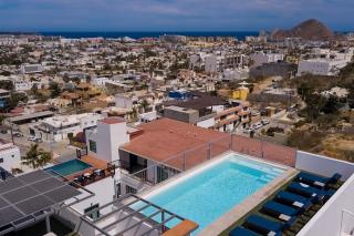 Hotel Room with Ocean-View Rooftop Infinity Pool, AC, Gym - Dog-Friendly - 5