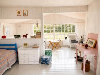 Bohemian summer cottage idyll close to Heatherhill and the beach - 5