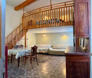 Giona House - 8