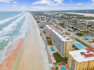 The Shores Club 1105 - 6