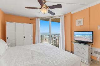 Oceania Plaza 808 - 9