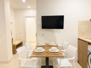 The Coastal Bunker Apartment - 8