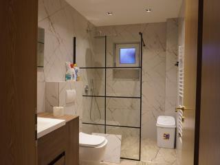 Lovely Modern Apartment in Prishtina - 1