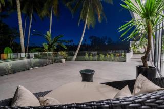 Modern Quiet Jungle Villa - 6