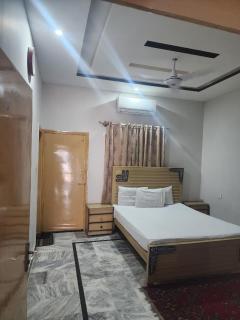 New Palace Guest House - 7