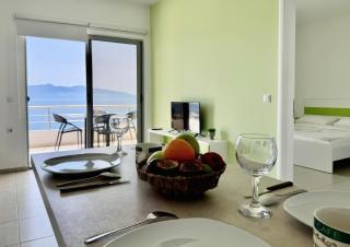 Spring Sea View Apartment - 7