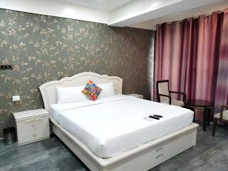 Frazer Suites - 3