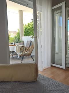 Mediterranean Garden Retreat - 8
