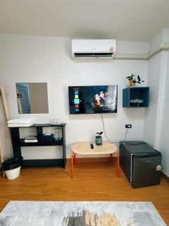 Chintz Studio 3B - 2