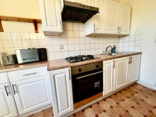 Modern 1BR Flat Near Brockley Station - 5