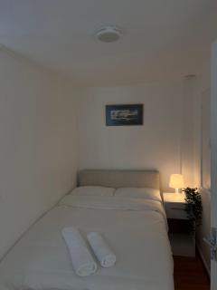 Luxury 4 Bed 3 bath 6 mins from City Renter - 2