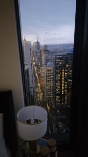 Level 56 One Bedroom with Balcony City and Water Views - 4