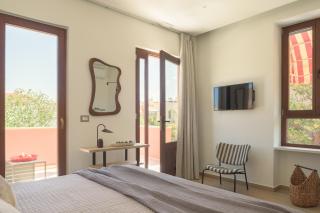Spartacus Garden Boutique Suites - 8