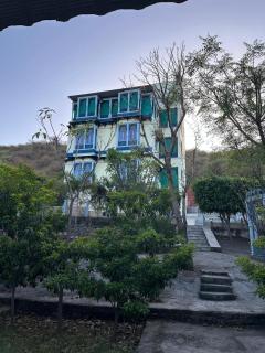 The Bagheera Retreat, Point H02 - 0