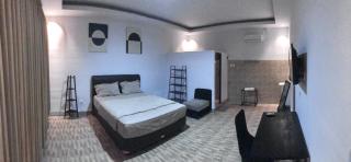 Langit Biru Guest House - 0