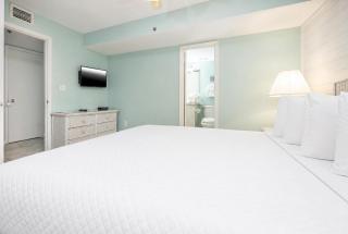 Phoenix I 1036 condo - 3