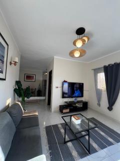 Modern & Charming 2BR Apartment - Navy House - 9