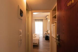 Chrispy City Living ex Nefeli - 3
